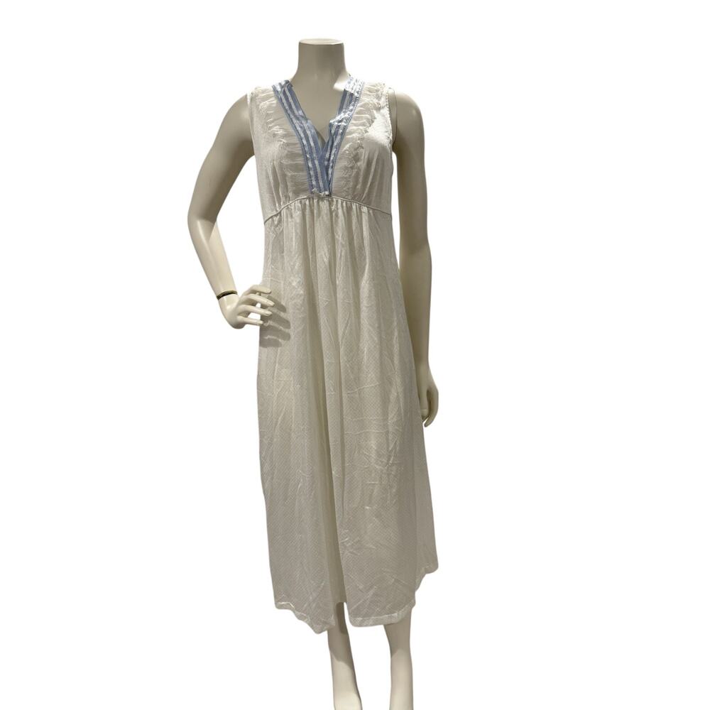 VTG Tom Bezduda for Barad Nylon Nightgown Size Small White Ruffle USA Union Tag